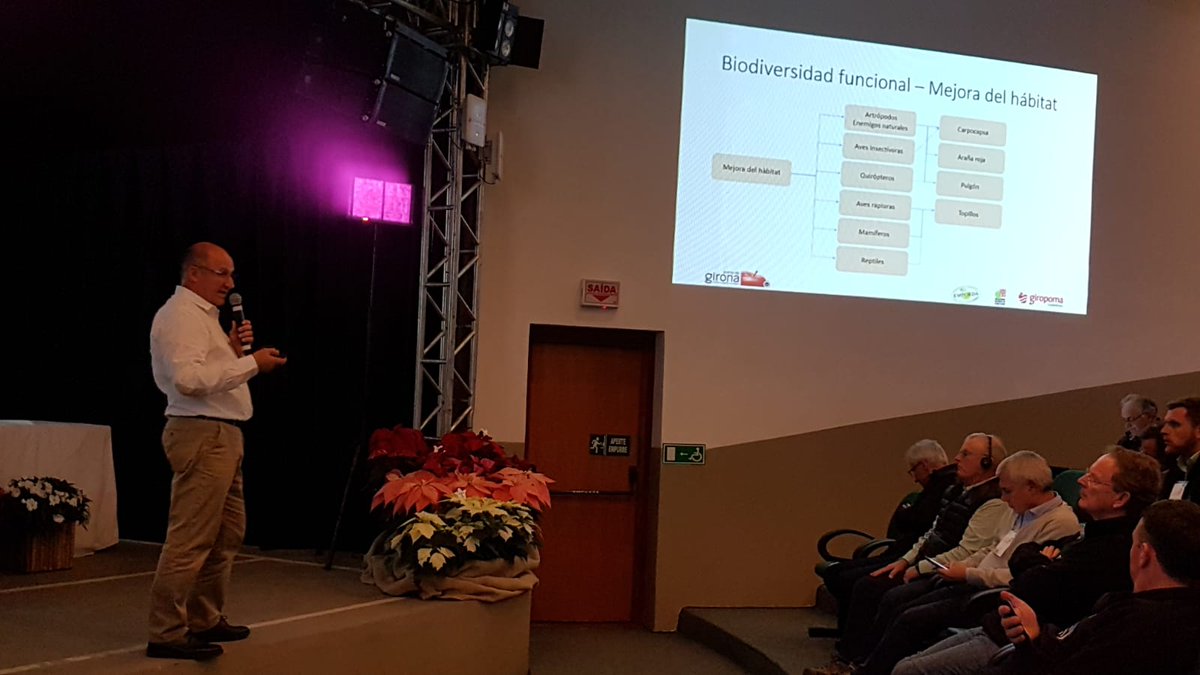 pomadegirona's tweet photo. Haver assistir al IV Seminari Internacional del cultiu ha estat molt enriquidor! Vam poder compartir el model d’agricultura sostenible de Poma de Girona i el mètode de la confusió sexual com a tractament biològic per a tractar els insectes i la mosca del mediterrani. https://t.co/NjiX6BW2ik
