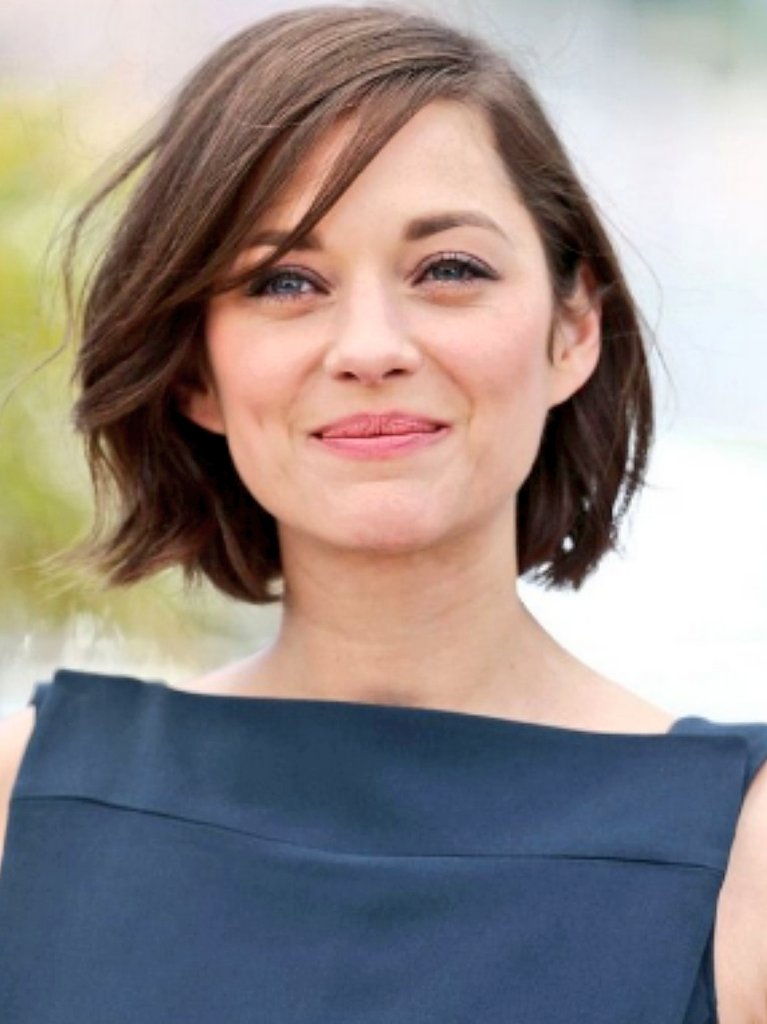 𝕋𝕤𝕦𝕓𝕒𝕜𝕚 誰か 他にオススメのハリウッド女優のボブヘアーあったら教えてください 出来ればパーマかカールかかってるボブで ってか 梅雨入る前にいつも髪バッサリ切ってたのに 今年出遅れてまだ切れてないから早く切りたい