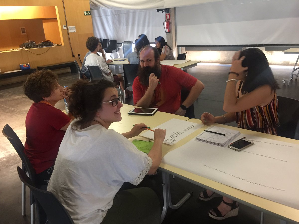 cibervoluntario's tweet photo. Compartiendo la experiencia #empoderaxlosODS en @MedialabPrado con organizaciones como @porCausaorg o @redongdmad 💡 Participación ciudadana en la #Agenda2030 y los #ODS ▶️ #ODSlab #participación #alianzas #EmpoderaxlosODS https://t.co/RjGvAo1hdp