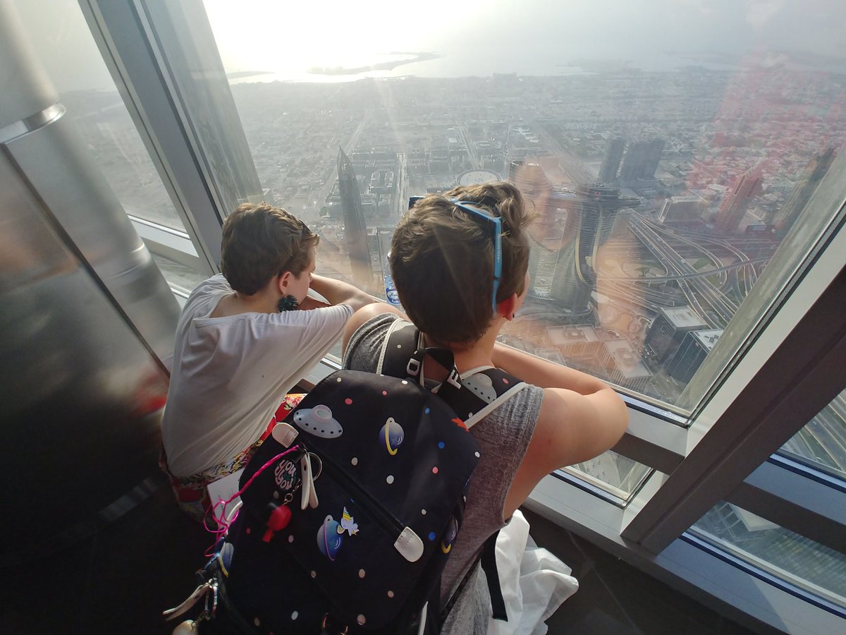 ustathaannie's tweet photo. #smsouth looking down from the tallest building in that world #BurjKhalifa #SMSArabic goes to #Dubai #UAE #smsouth #ISpeakArabic #languagematter #LearnArabic #seetheworld #Culturewins #SMSDArabic #oursouthstory #SMSD #proudtobesmsd #ourSMSDstory #LeadWithLanguages https://t.co/LJ0qAa74fi