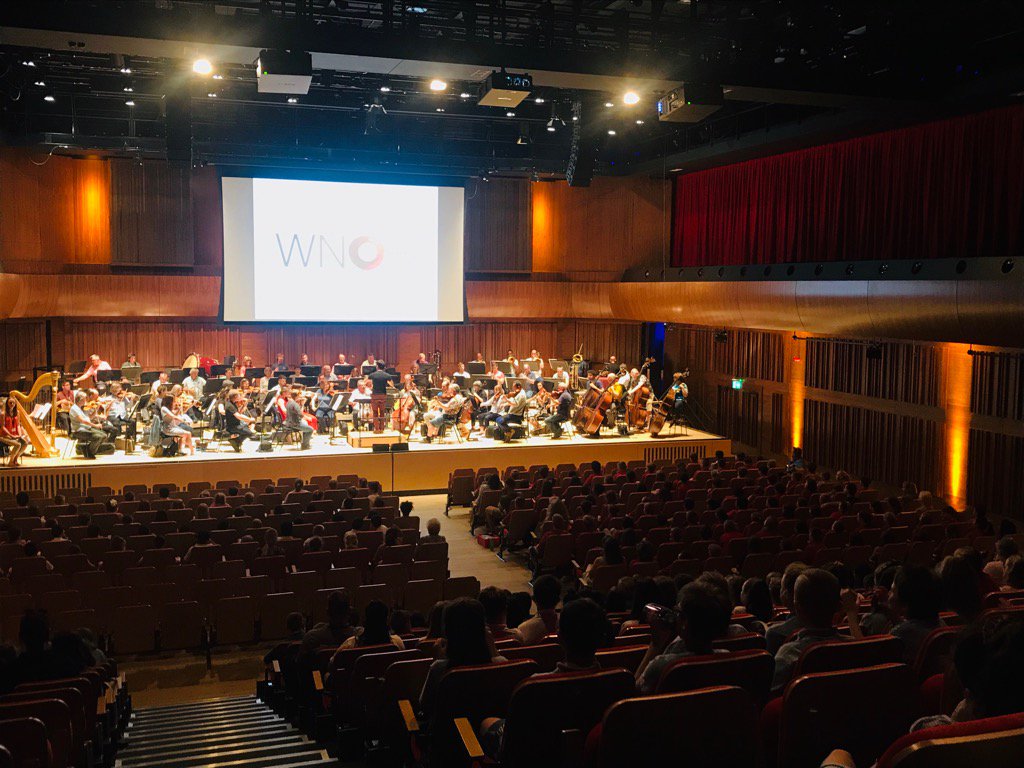 FlatleyEmma's tweet photo. 460 school children from Swansea joining with the @WNOtweet orchestra &amp; @cansingcymru to sing our fave Toreador song! https://t.co/ryJTae52qX