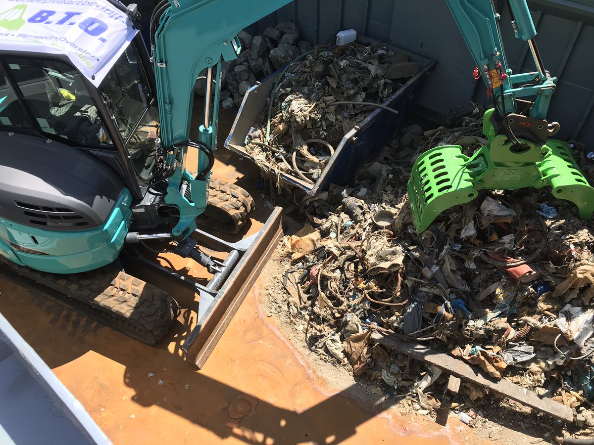 Het <a href="/BaggerfestivalS/">Baggerfestival</a> is net begonnen, maar voor mij nu al geslaagd. Uitleg gekregen over een Sliedrechts schip met de brandstof GTL (gas to liquid). Daarna met verwondering rondgekeken op een ander schip uit #Sliedrecht dat afval scheidt in de haven van Rotterdam. #mooiSliedrecht