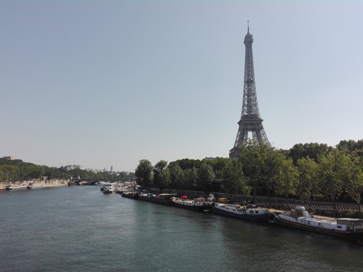 M_Chys's tweet image. Braving the heat in sunny Paris yesterday. Discussing some new and extended collaborations for #VEGiTEC. Keep posted!