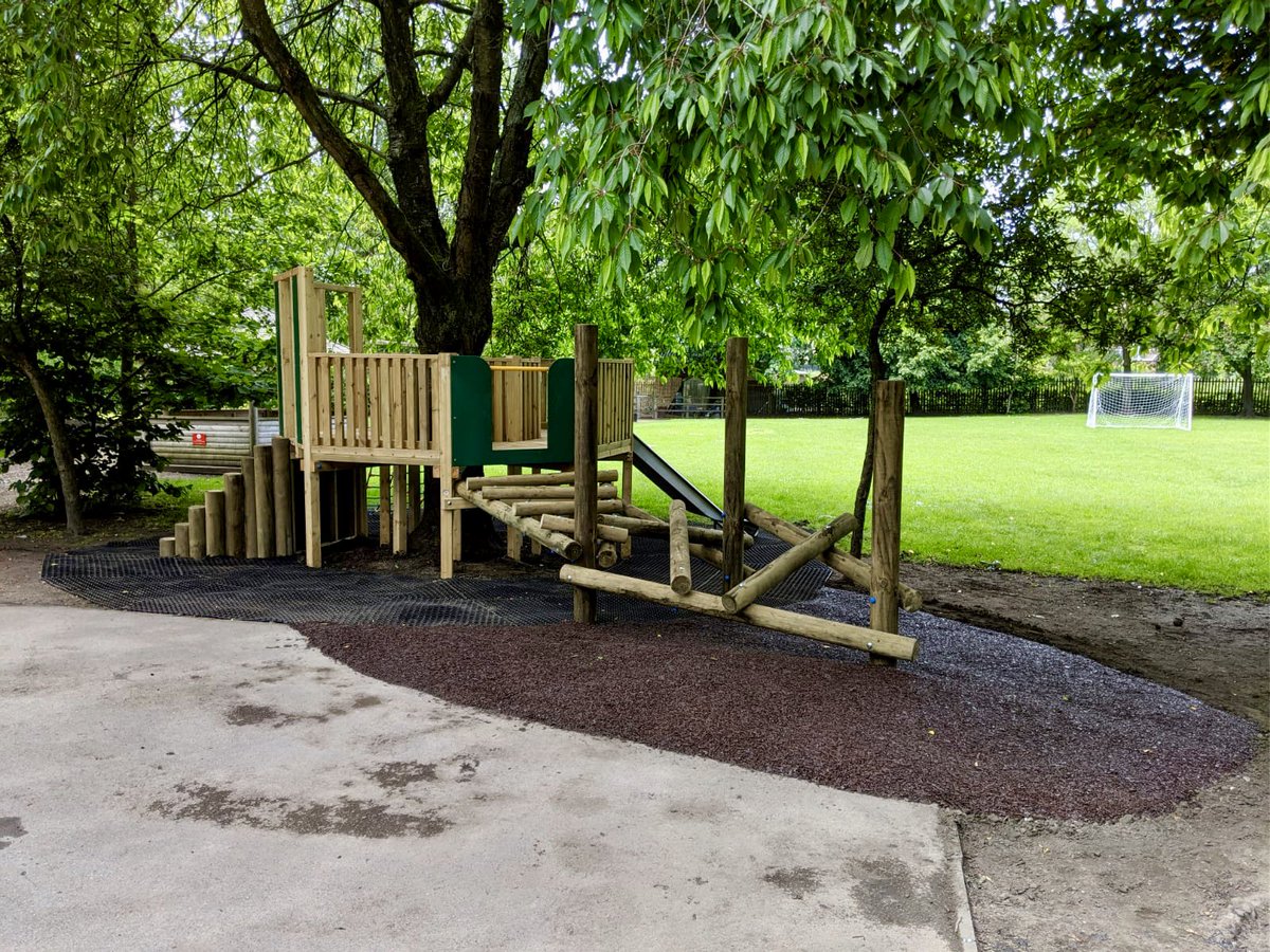 This week we've been building treehouses in Oldham! The perfect combo of physical and imaginative play.

#treehouses #playgrounds #outdoorplay #playgroundinstallers #contractors