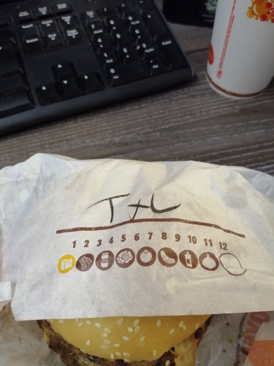 undisclosedgame's tweet photo. Got robbed of my quadruple XXL burgers from @BurgerKingUK #nothappy #onlytriples https://t.co/1N00pQdEdA