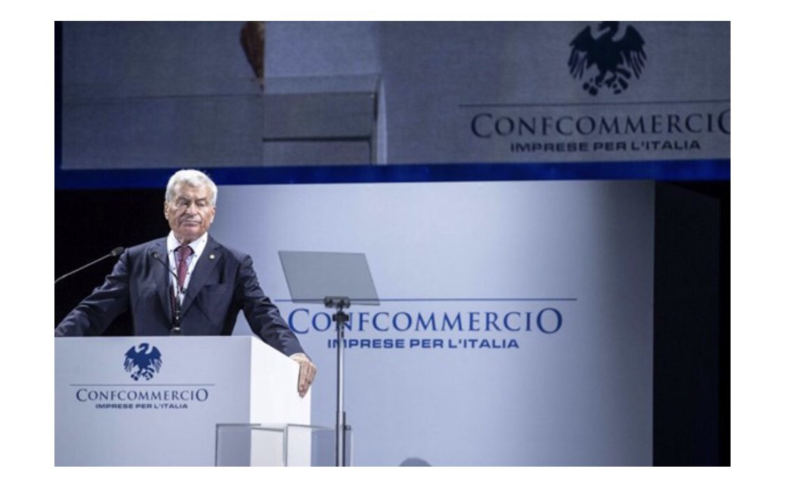 ConfcommercioLo's tweet photo. Il presidente di @Confcommercio Carlo #Sangalli, dal 1 luglio sarà il presidente portavoce di turno di #ReteImprese Italia e resterà in carica fino al 31 dicembre 2019 https://t.co/wTmAxHqjUH