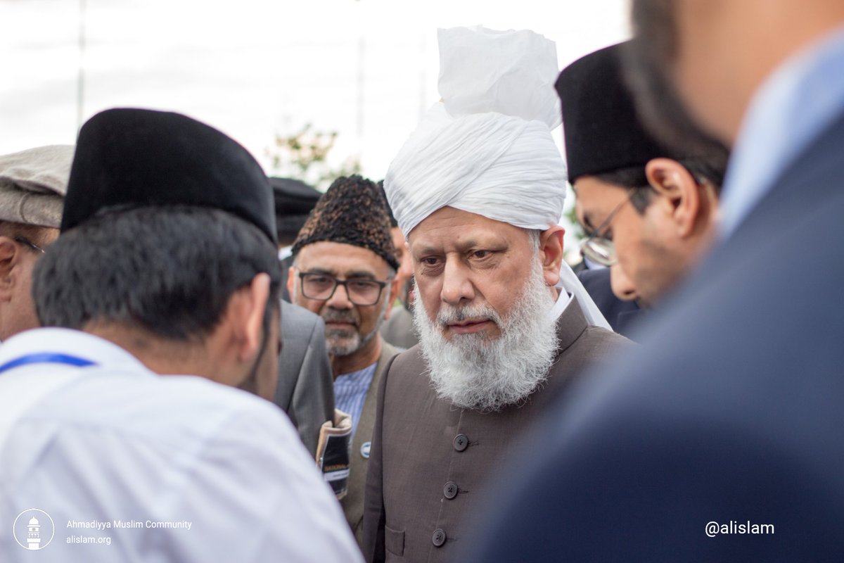 alislam's tweet photo. #FlashbackFriday: Scenes from #JalsaGermany 2017 with His Holiness Hazrat Mirza Masroor Ahmad (aba) 

#Islam #Ahmadiyya https://t.co/v109p3HloW