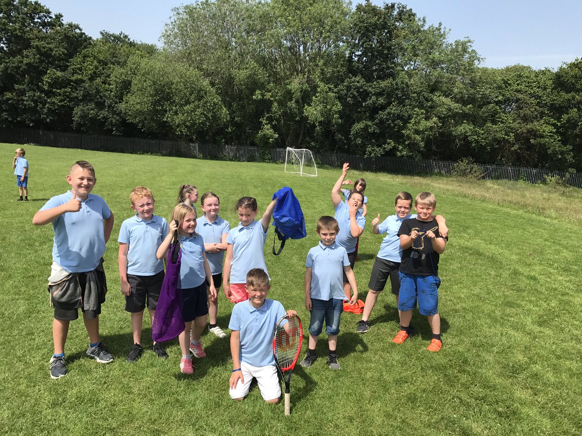 Plasyfelin's tweet photo. Lovely to see Year 6 pupils helping our Year 3's learn the different events of Sports Day. Fantastic peer learning #plappe #plapc12 #plapc13 #peerlearning #learningskills #funinthesun https://t.co/d5ByaIaFTt
