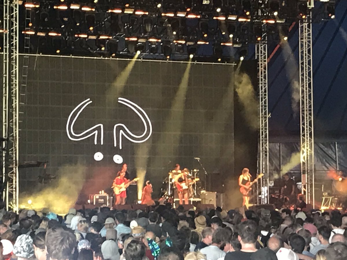 livebandsuk's tweet photo. Over at the @johnpeel2019 stage now for the very amazing #goatgirl 💥
#Glastonbury @GlastoFest @GlastoLive @glasto #livemusic @BBC6Music https://t.co/4tSJLGSYfk
