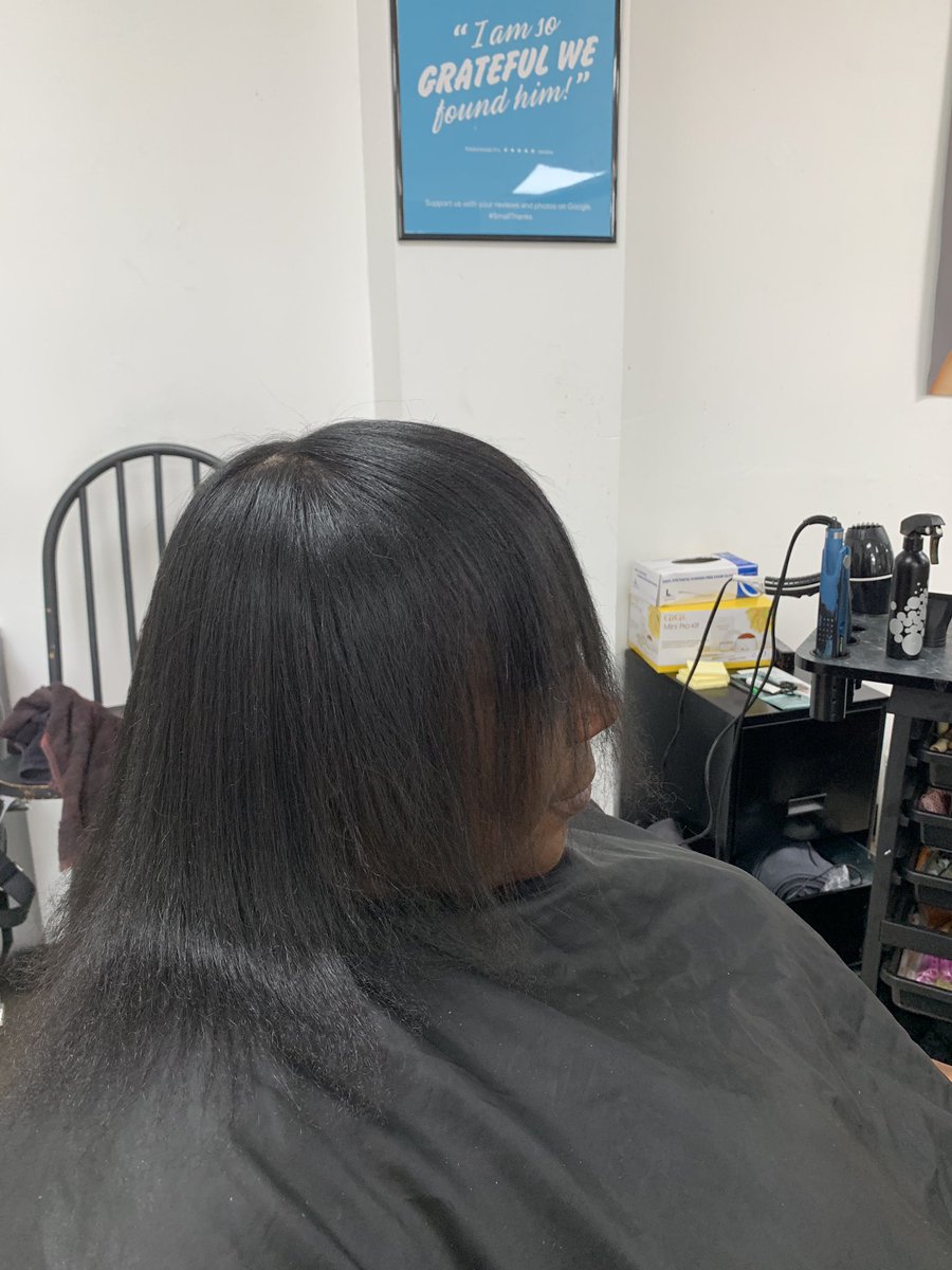 TheTobanizer's tweet photo. You #cosmetologist should care more about your hair then you do!!!! #HaveUBeenTobanized #SheWasTobanized #SilkPress #BobLife #HealthyHair https://t.co/InrPU0nYu3