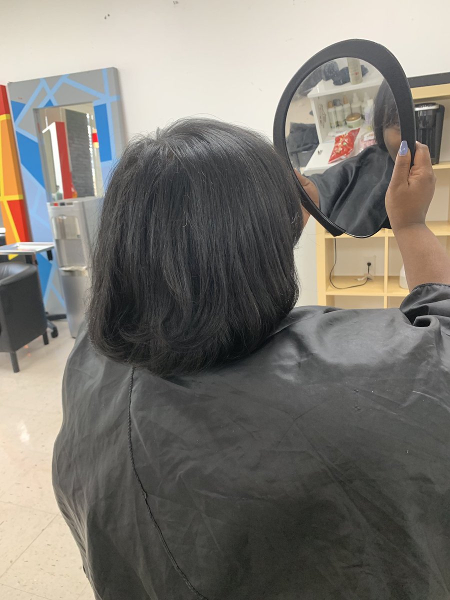 TheTobanizer's tweet photo. You #cosmetologist should care more about your hair then you do!!!! #HaveUBeenTobanized #SheWasTobanized #SilkPress #BobLife #HealthyHair https://t.co/InrPU0nYu3