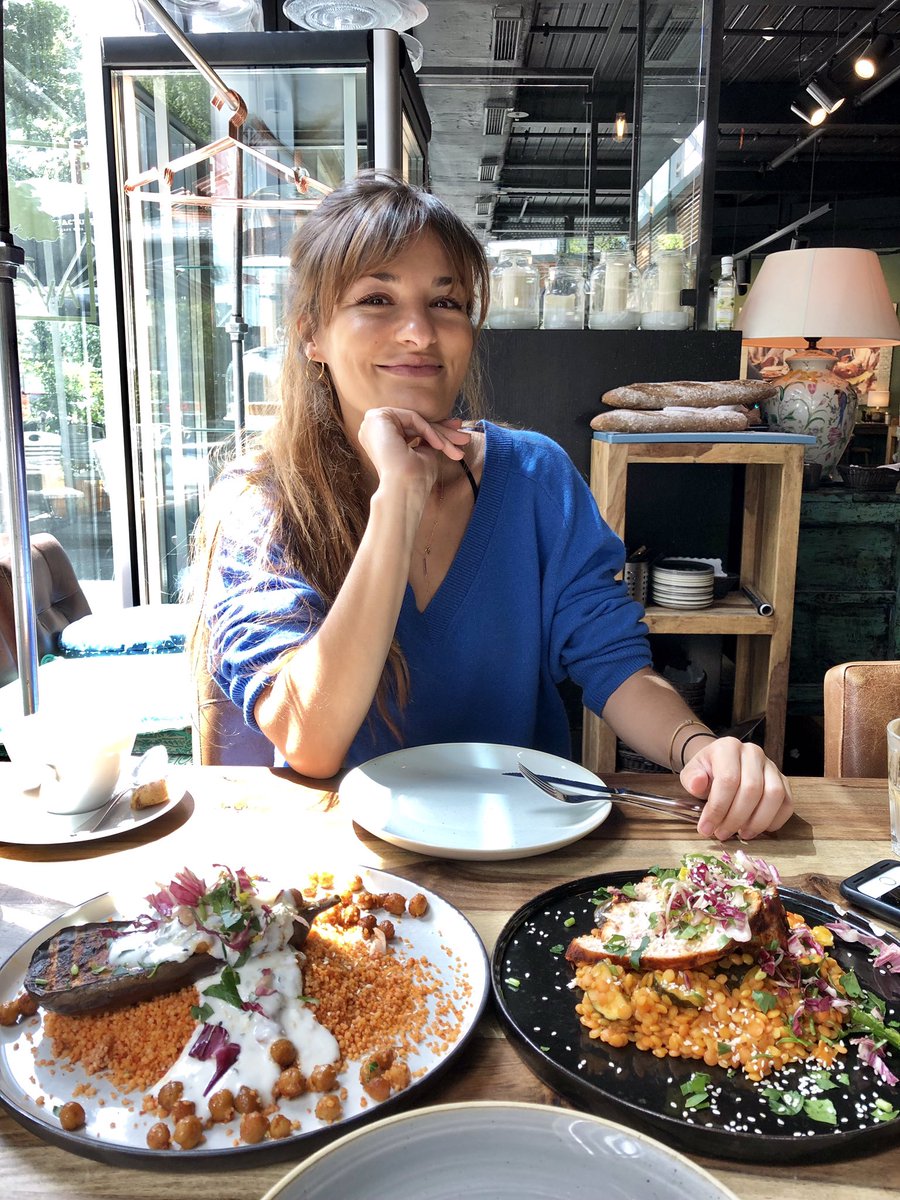 PrimoArtists's tweet photo. Primo is in Berlin! We are with @NickyBenedetti, heading to @BerlinPhil for her rehearsal with our conductor Christian Reif and @SFSymphony Youth Orchestra! #SFSYO #sfsyoontour https://t.co/8IMYwZzs0p