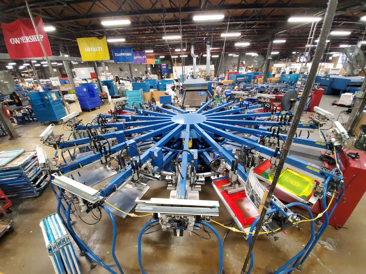 AMPRO_GO's tweet image. Gratuitous shop pic!  This is one of our 16-color presses, freshly cleaned and pm'ed for summer concert season.  Most printing presses are 10 to 14-color capable; what could you do with two extra colors? #amprogo #shoppic #bestshirtever #philly #madeinusa #fashion #graphicdesign