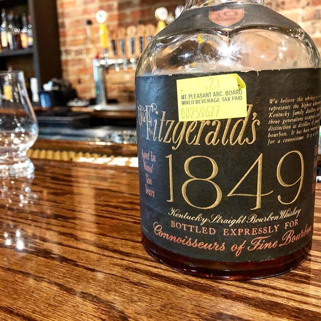 slaughterwrites's tweet photo. Things I love: getting to taste this wonderful 1972 Old Fitzgerald’s while working on a project at @73andmain. Things I hate: NC’s stupid rules about those stickers, ruining bottles. #bourbon #whiskey #dusty #vintage #1972 #oldfitz #drinkup #bourbonporn #dram #spirited https://t.co/WtTzOSBOiQ