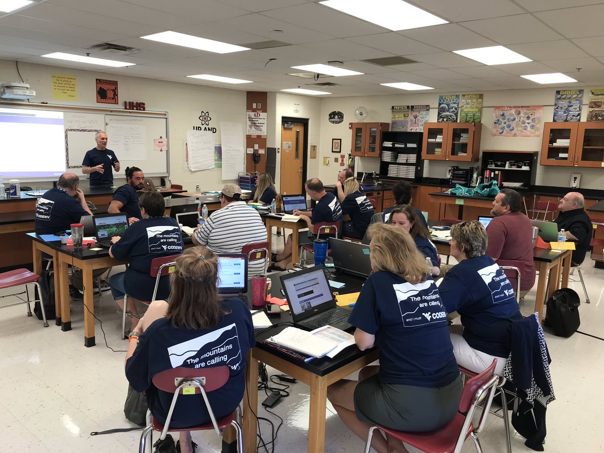 Taegot's tweet image. Day 5: Everyone is rocking their @CodeWV t-shirts. @codeorg @TeachCode #CS4WV #CSforAll