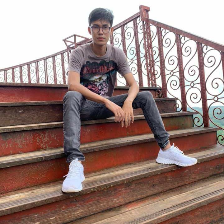 coco9775071's tweet photo. ခ်စ္​လားဗ်..👓 https://t.co/tItWKbwSgu