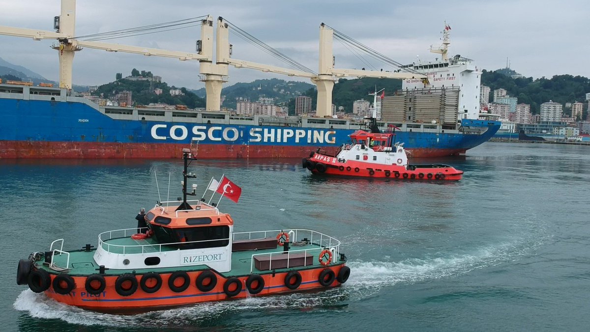 AsimRizeport's tweet photo. Riport Rize Limanı A.Ş #Riport #Rizeport #RizeAcente #RizeAgency #Rize #RizeTUG #RizeportTUG #RizeTugBoat #Çillioğlu #AsımÇİLLİOĞLU #RizeLiman https://t.co/q3u3xIQ7Zx