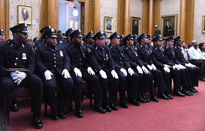 nycgov's tweet photo. #ThisWeekInNYC: @NYCDCAS Police Academy graduated two classes of cadets in a ceremony held at Brooklyn Borough Hall: https://t.co/ec0dnXnOom https://t.co/NKnpiDgNcU