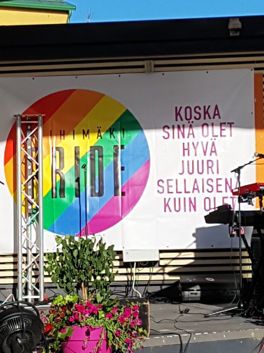 Tänään juhlittiin @kotikaupunki Riihimäellä #Pride2019 Rakkaus kuuluu kaikille 💖