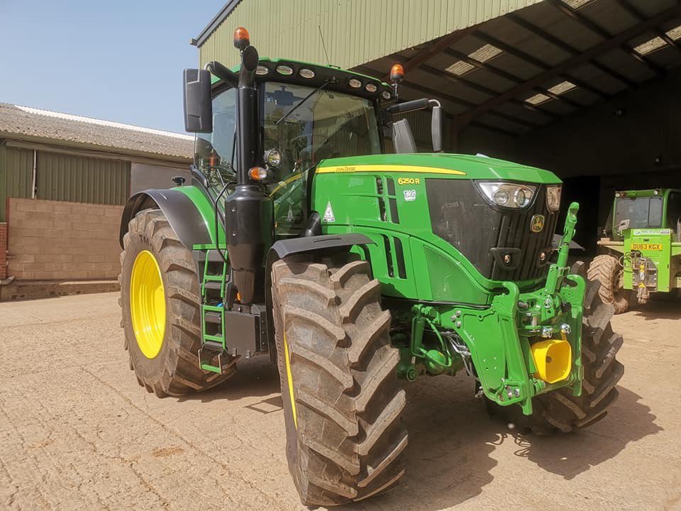 rpfsltd's tweet photo. New toy arrived today ready for some work😎 @tallisamosgroup https://t.co/tXBU5Ziawc