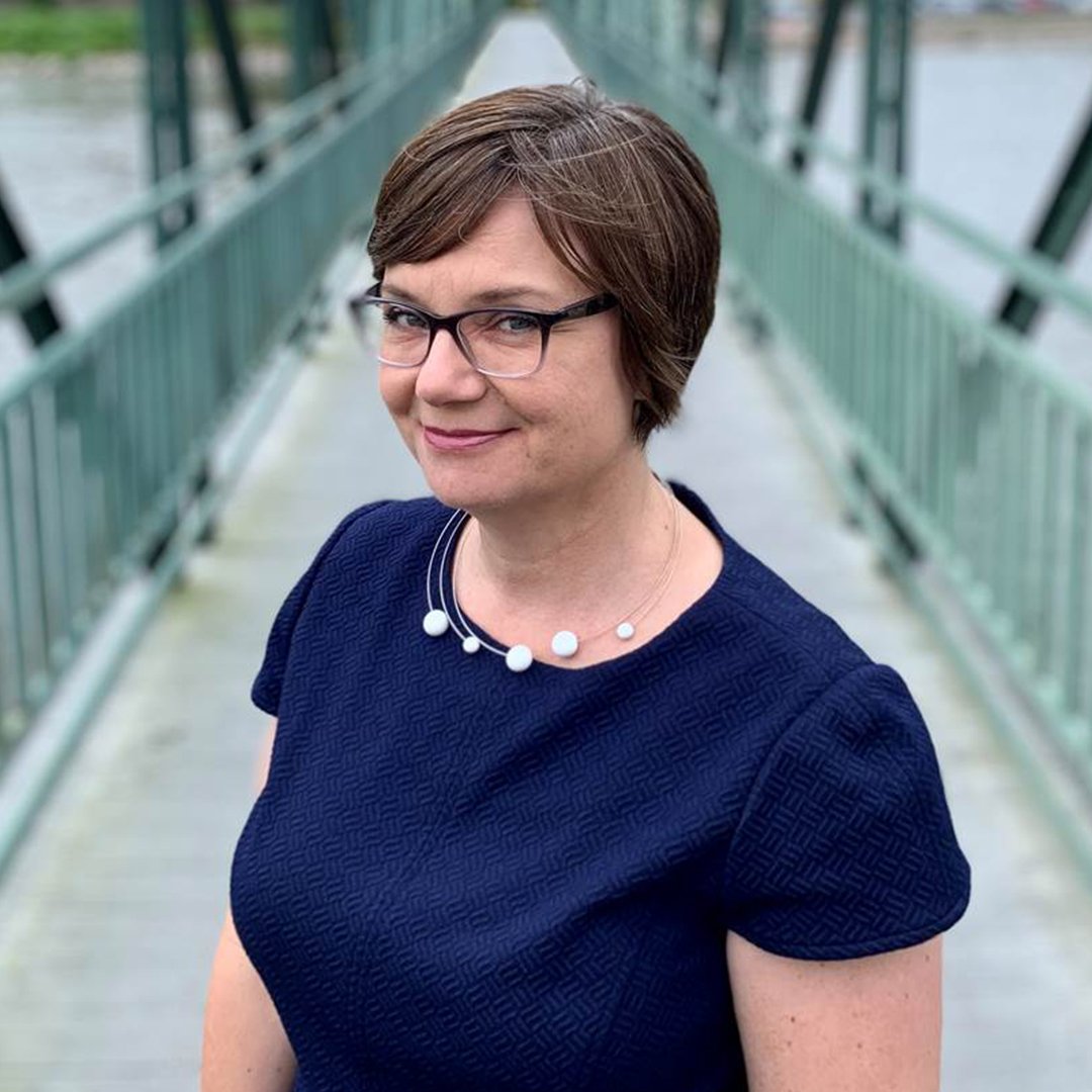 We're excited to welcome our new dean @J_Amundson to campus on August 1! 

Read more: bit.ly/2XABZW2