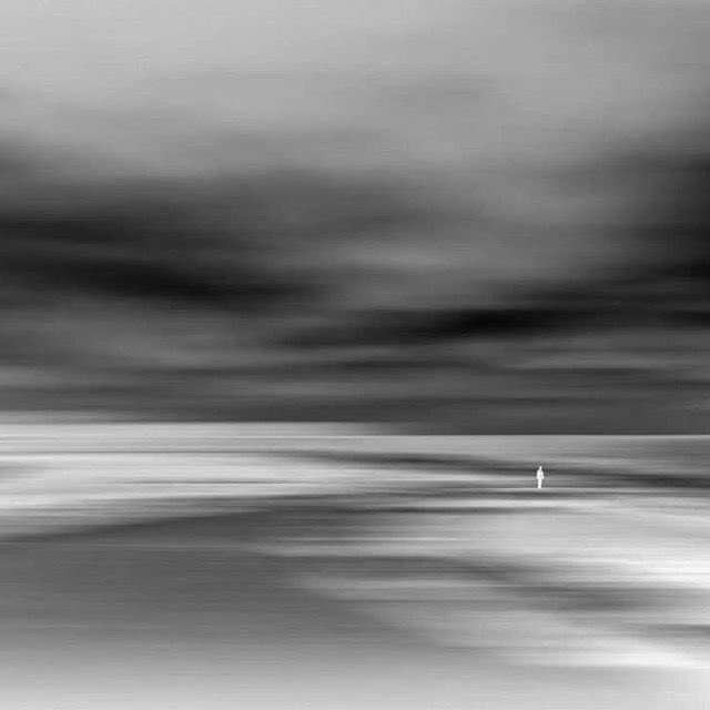 toiblarlos's tweet photo. Peter Kertis. 🖤
#Atermon #SeaScape #BeautyInArt #bnw_diamond #bnwmood #bnw_rose #bnw_dark #bnw_souls #bnw_captures #bnw_minimalism #bnw_fanatics #bnw_mystery #bnw_artstyle #bnw_addicted #bnw_international #bnw_one #bw_perfect #bw_divine #noir_shots https://t.co/57fYKGTSv2