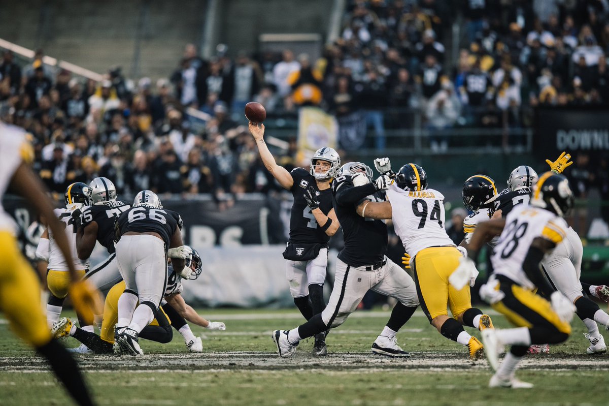 derekcarrqb's tweet photo. 1 more year in the Coliseum. Let's make some even better memories! #RaiderNation 💀 https://t.co/6A8U8Uuwcs