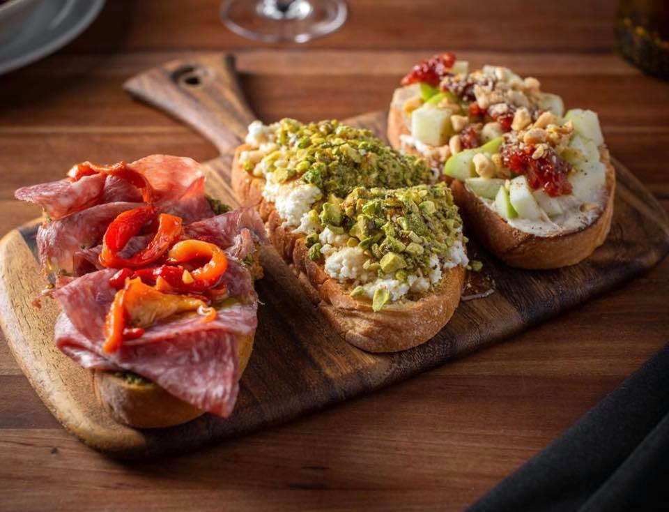 The key to making the best #bruschetta is making sure you use the best #ingredients 🥖🌿🧀