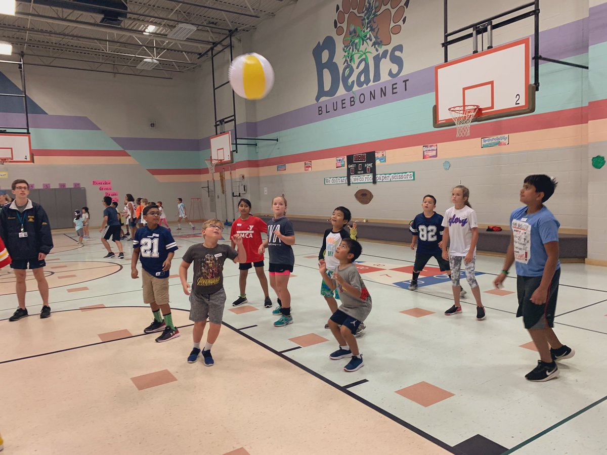 LISD_SDC's tweet photo. Bluebonnet campers had a blast at Field Day! ☀️⚽️🏀🏈 https://t.co/bcA9xF7ZKN