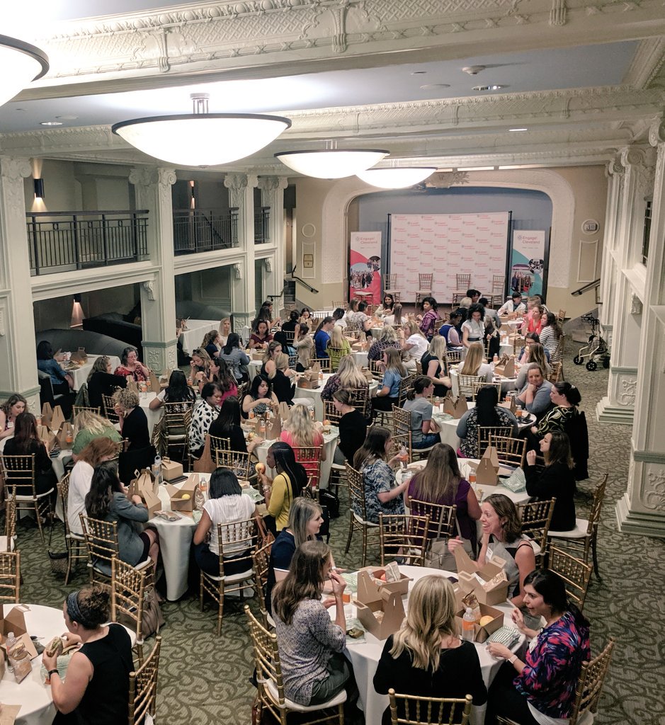 JennyBahun's tweet photo. Representing @fallscomm. Packed house for the @EngageCleveland Women in Leadership event. Best quote of the day: "Wherever you are, you belong." #CLEYPWEEK19 https://t.co/kHUxesHfuj