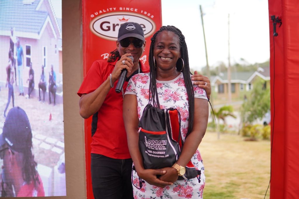 gracefoods's tweet image. Only Grace has #DiGoodFoodDem to make you both healthy and happy. #WhatIsGoingOnHere #WinnaHouse