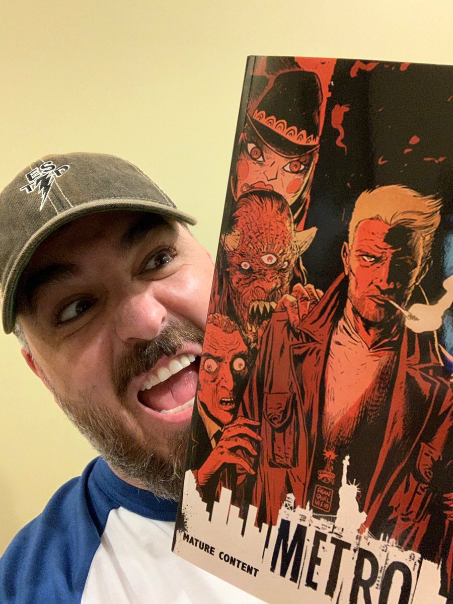 Metro_Comic's tweet image. What do we have here?  It appears our creators have gotten their hands, and paws, on copies of Metro. It’s passed our creator quality checks and will soon be shipping out to you.  We appreciate your patience and can’t wait for you to finally have them in your hands, or paws too.