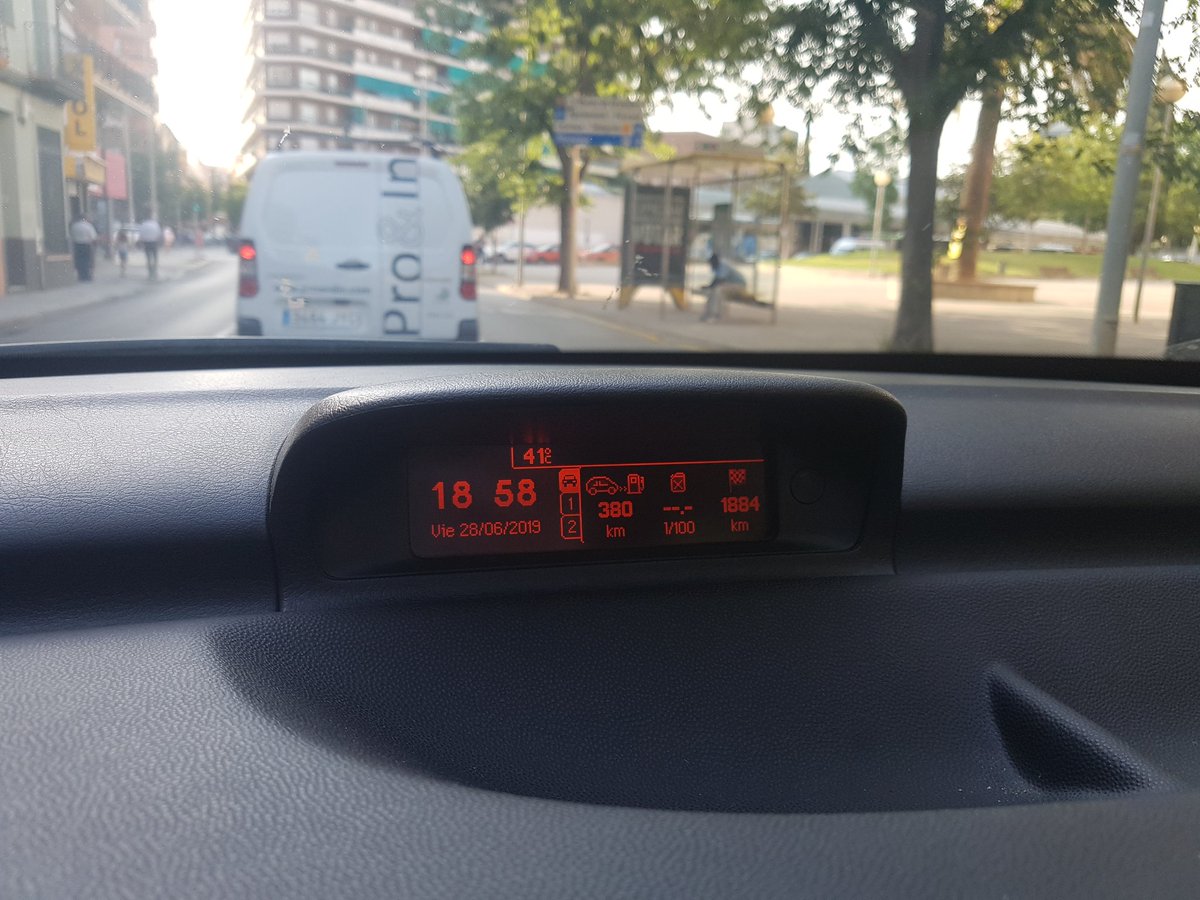 DarkcVader's tweet photo. #MoltaCalor #Granollers https://t.co/1dWFo0hQIJ