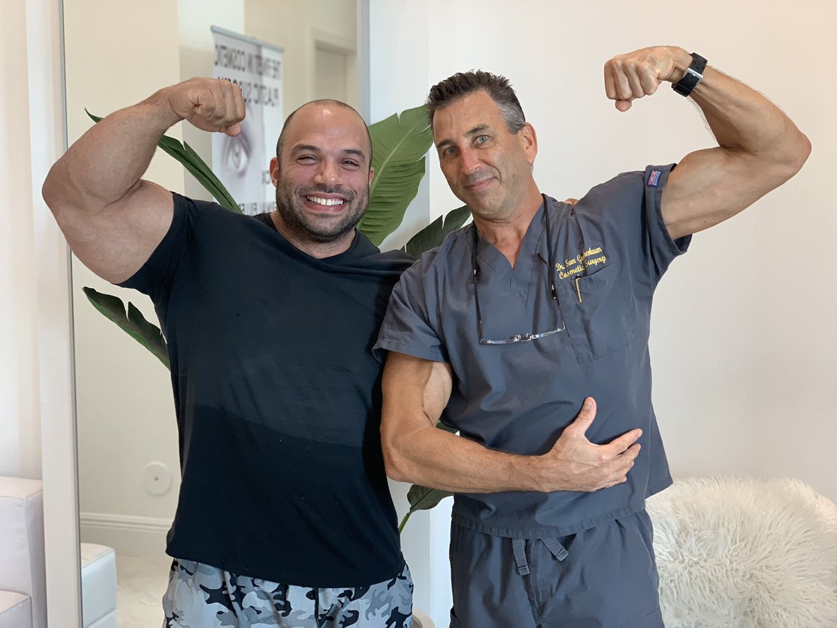 TheDrG's tweet image. Three times Iffbb pro &amp;amp; Mr. Olympia competitor 🎉 ☎️305.933.1838  #iffbb #ifbbbikini #ifbbpro #ifbb #ifbbfigurepro #ifbbfigurepro #plasticsurgery #plasticsurgeon #wrinklefree #antiaging #beauty #muscle #muscles