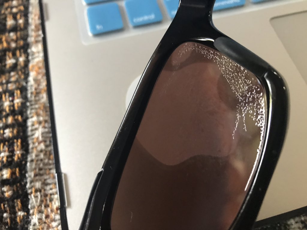 oakley lenses bubbling