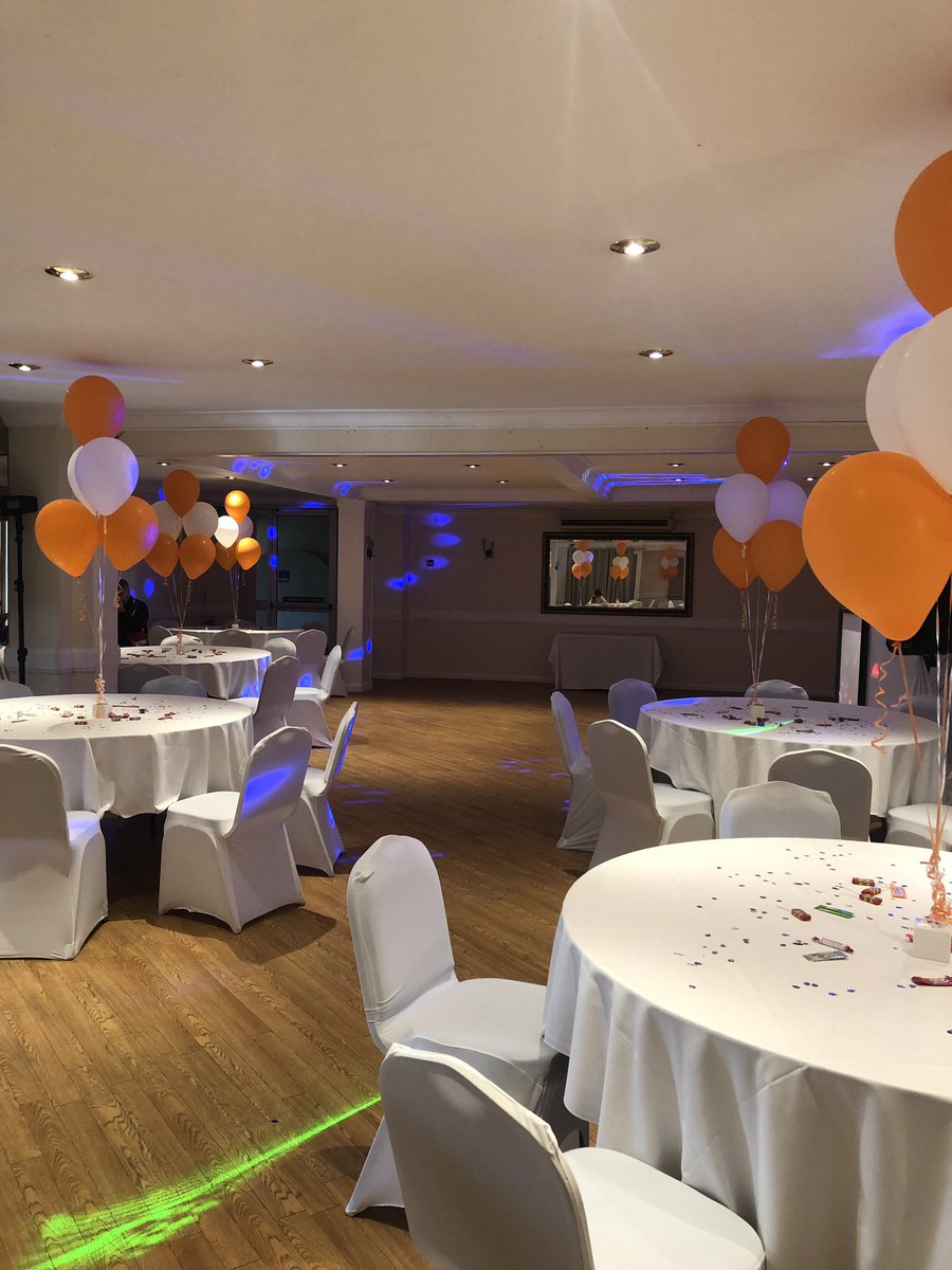 Before all of the grand arrivals...the scene was set.