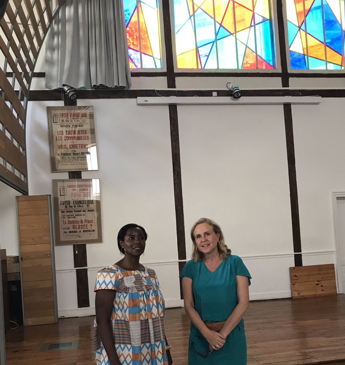 annelebreton's tweet photo. Cet après-midi, visite du #FoyerdeGrenelle avec @malikakechich @laRem15. Tant d’activités à destination de tous mais surtout des plus démunis. 300 bénévoles! Merci à Michel Specht, président, et Grâce Nkunda, directrice, pour ce moment enrichissant #atelierinformatique #potager https://t.co/WMhsuOpiTH