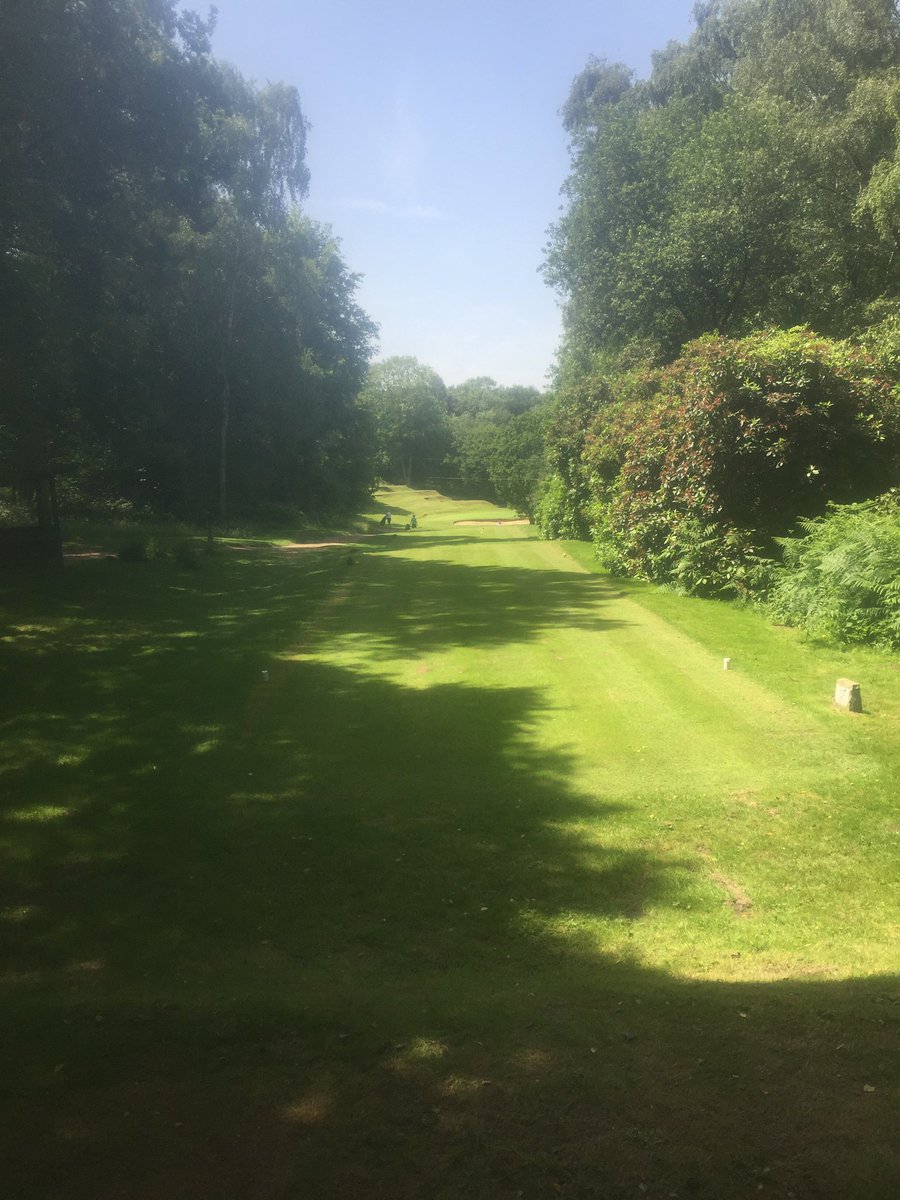 c_holty's tweet photo. Very good Holtye G.C all departments working like a finely tuned engine Good luck tomorrow for Captains day and bring some sun cream 😎 don’t worry about fluid  plenty of refreshments at the 19th hole BEER FESTIVAL TIME!!!! Enjoy 😉 https://t.co/IPmm3pkFXv