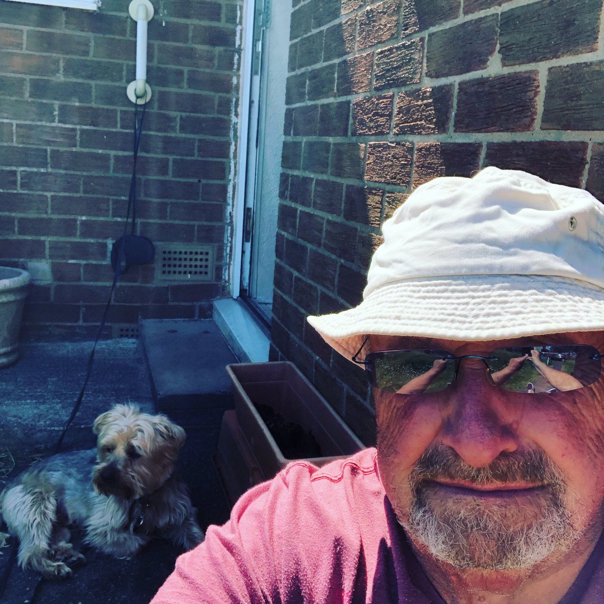 Exdelvestaxis's tweet photo. #jack #selfies #scorcher
Let us sit upon the ground and tell sad tales of the death of kings , some disposed some killed #Richard11 https://t.co/9tFAClfvGN