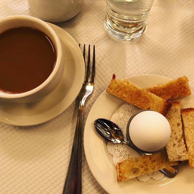 sharibayer's tweet image. Soft boiled egg with ”soldiers” + 3rd cup of joe @balthazarny. So great catching up with @eatupnyc! #breakfastessentials #coffeeandeggs ☕️🥚🙌 #softboiledegg #eggwithsoldiers #imadeamess #eggdip #coffee #caffeineme #classic #breakfast #ambienceiseveryt… ift.tt/2Ng6dK2