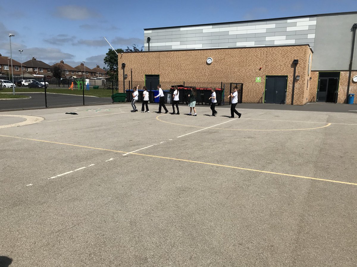 TGPS_NorthLincs's tweet photo. 5S are enjoying team building outside this afternoon with a twist on follow my leader. #TGPSYear5 #TGPSTeambuild https://t.co/kKv0Ehkjcu