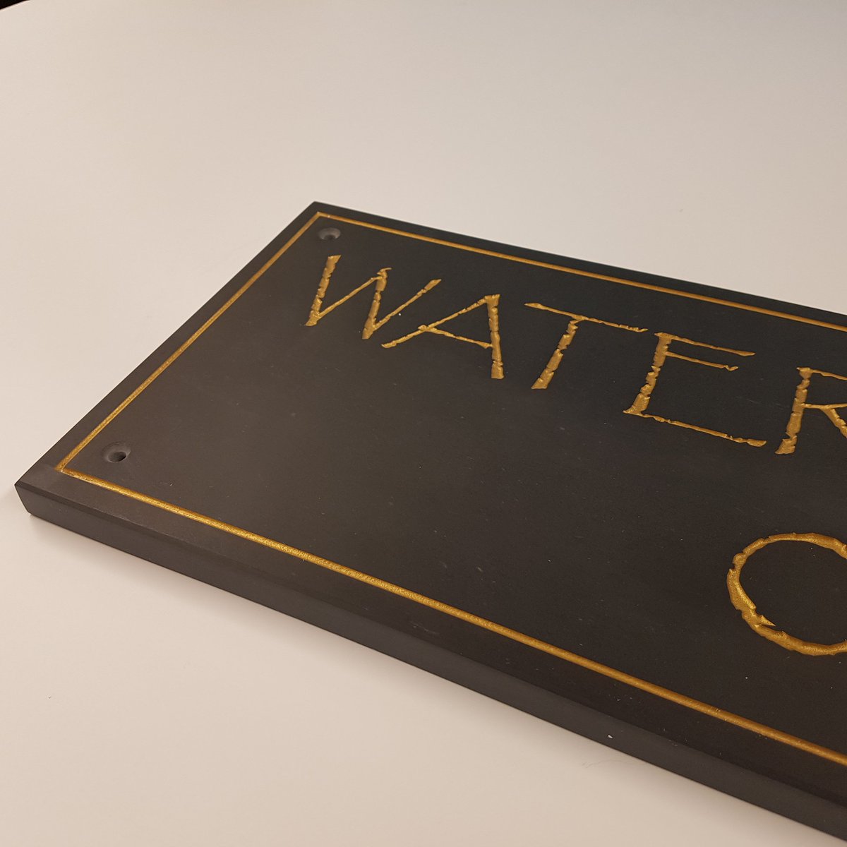 LeaCLEAR_Signs's tweet photo. Engraved and infilled slate signs, fixed using stainless steel fixings, perfect for house signs and they will withstand even the harshest of marine environments... Made to order from Cornish slate... https://t.co/I9nxG79xCJ