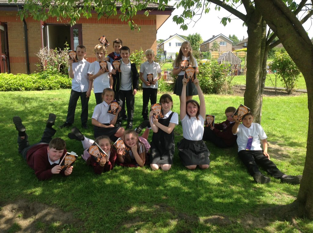Holytrinityrc's tweet image. What better way is there to end the week? Reading Who Let the Gods Out by @MaryAliceEvans #mazevans #classread 📚🌞📚