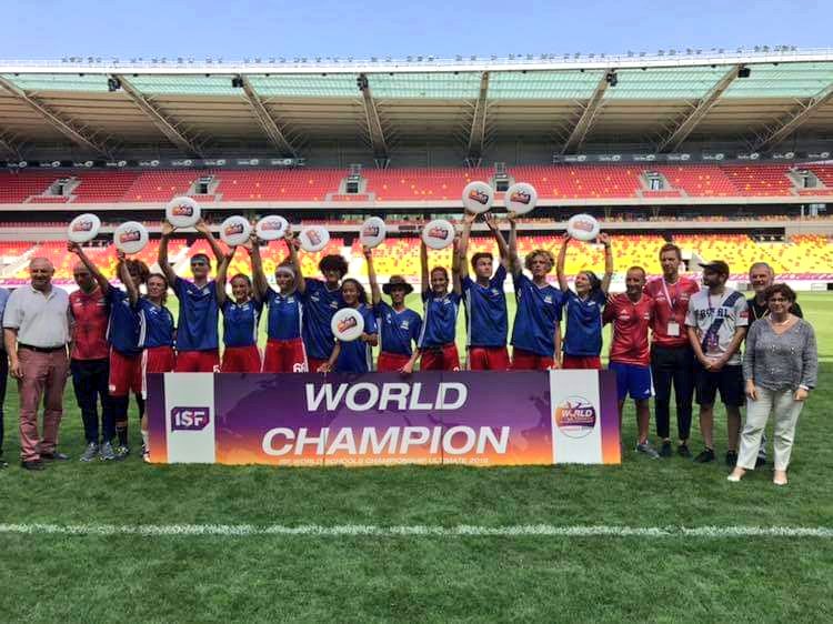 Notre équipe de #FranceUNSS est championne du monde d'ultimate !!! Bravo les Bleus, sacrée équipe ! 🇫🇷  #TeamUNSS #ISFWSC2019