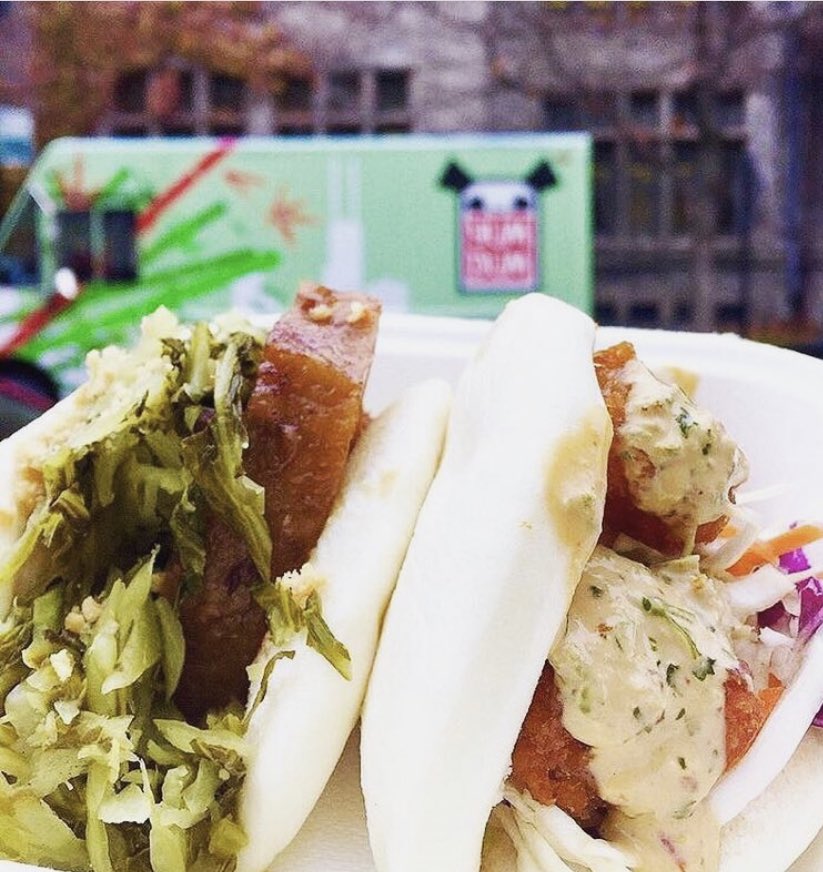 University of Chicago, we have missed (U of) seeing you! We’re back today and can’t wait to feed you! 😋

📍58th &amp; Ellis 
⏰ 11a-130p