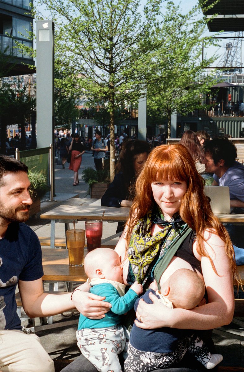 AssocBfMothers's tweet photo. This wonderful #Bristol #mum of #twins is ROCKING IT #FeedOn https://t.co/wO2MZolLM4