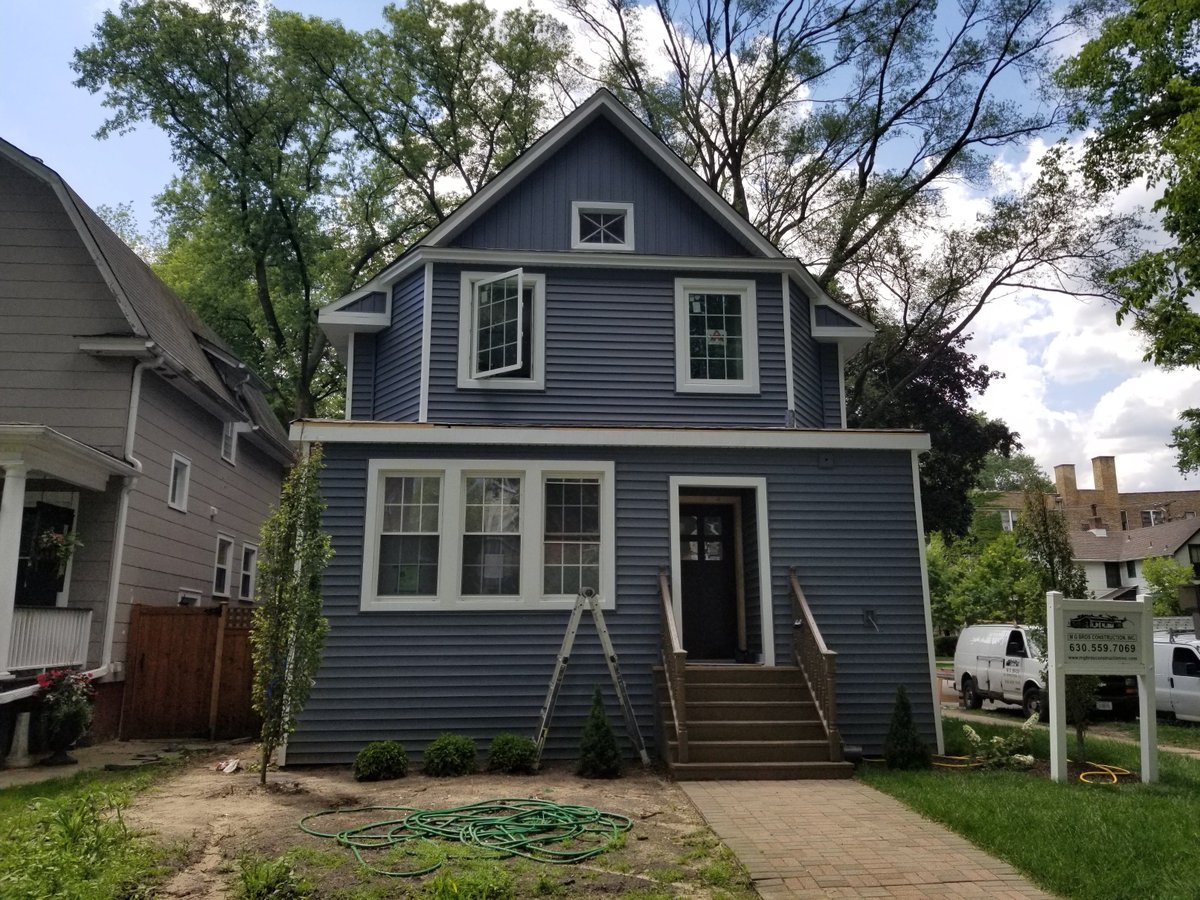 mgbros's tweet photo. Evanston IL 

New Siding 

#mgbros #construction #generalcontractor #builder #housebuilder #custombuilder #siding #roof #widnows #exterior https://t.co/6nhqPpnzfO