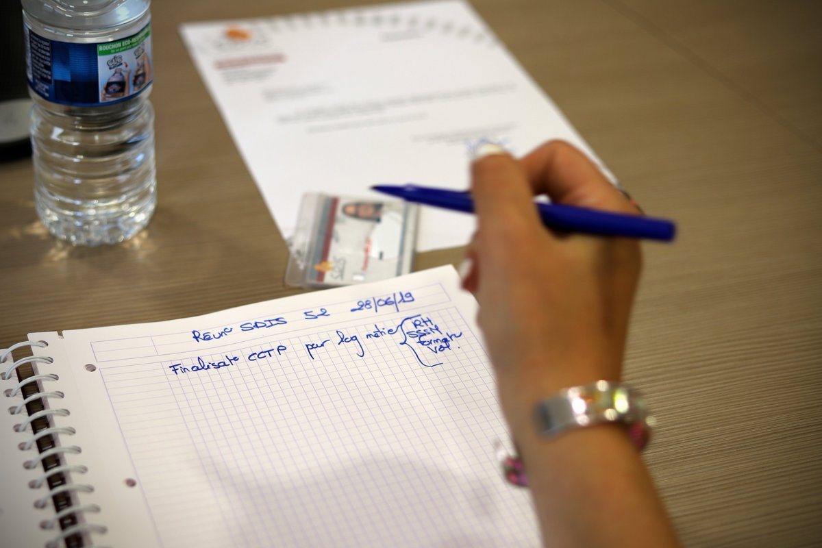 sdis21's tweet photo. Les membres du service #RH du @sdis21 recevaient aujourd'hui leurs homologues du @sdis52 à Dijon. 

Un partage d'expérience entre experts sur les logiciels métiers, dédiés la #formation et aux ressources humaines, que souhaitent renouveler les haut-marnais. https://t.co/nGkeALN3Ma