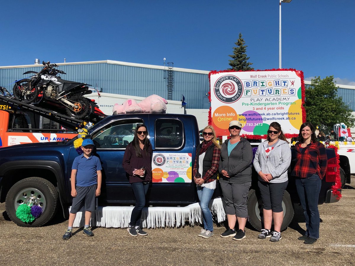 Excited to see our ⁦<a href="/PonokaElem/">Ponoka Elementary</a>⁩ students and <a href="/BFPA17_18/">BFPA</a> kiddos at the Ponoka Stampede Parade today! Give us a big wave!! ⁦<a href="/WCPS72/">Wolf Creek Schools</a>⁩