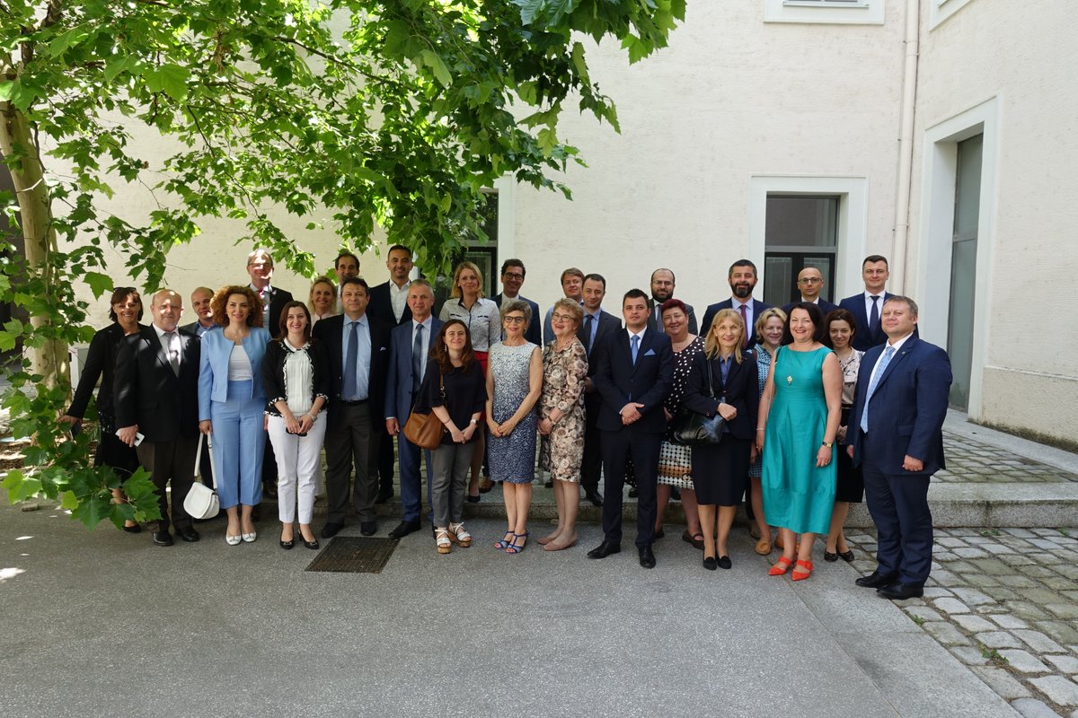 Informal Energy Community Ministerial Council focuses on treaty amendments and 2030 targets - energy-community.org/news/Energy-Co…
#energyefficiency #renewables #GHG